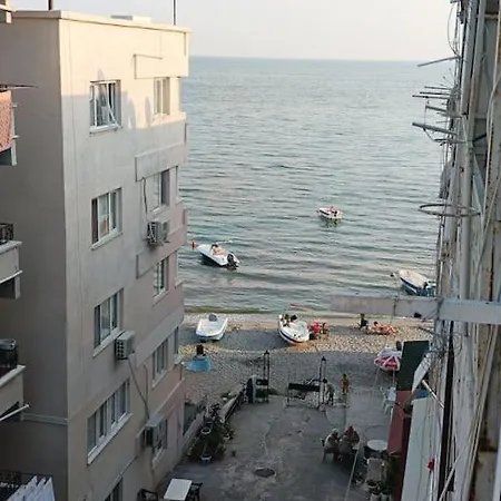Апартаменты Kumburgaz Sahilde, Sitede, Konforlu, Manzarali Klimali